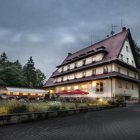 Parkhotel Skalni Mesto Jičín Exterior foto